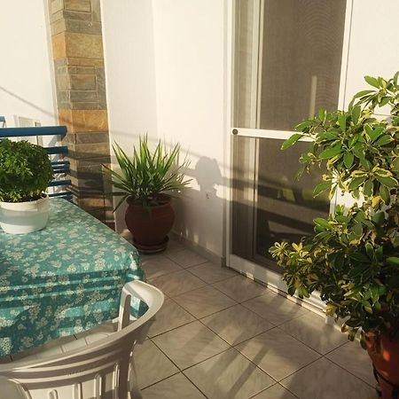 Vassilikos Apartment فلوغيتا المظهر الخارجي الصورة